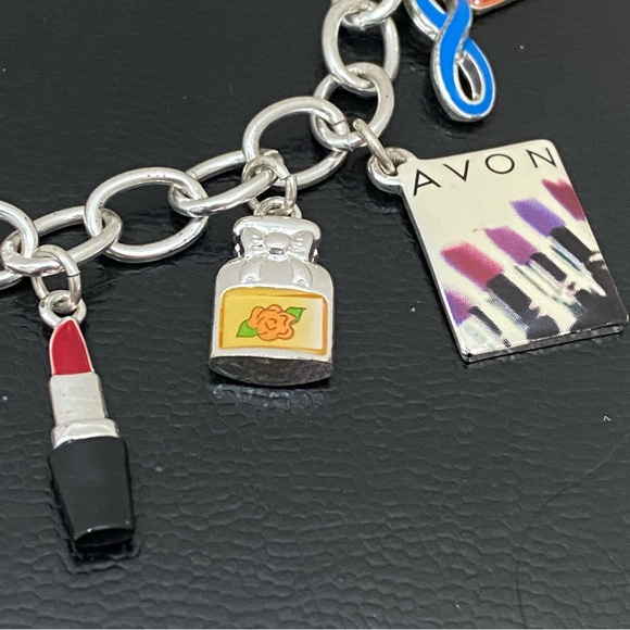 2011 AVON 125th Anniversary Enameled 12-Charm Bracelet 40.1g - Picture 13 of 16